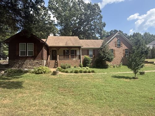 512 Tyler Ct, Cottontown, TN, 37048-9604 | Card Image