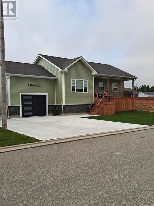 9 Green Drive, Stephenville, NL, A2N3R6 | Card Image