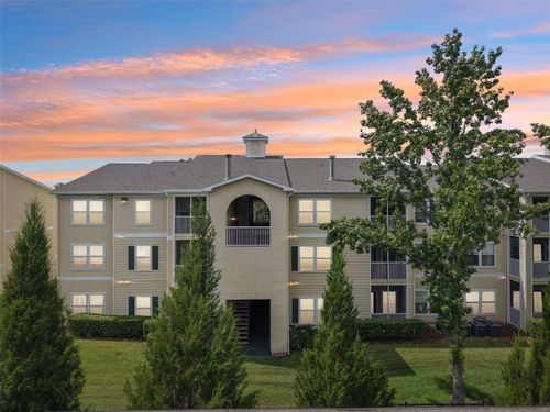 18443-18443 Bridle Club Dr, TAMPA, FL, 33647-1785 | Card Image