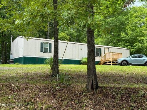 489 Trimmer Ln, Jamestown, TN, 38556-5241 | Card Image