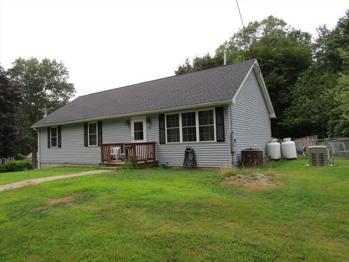 70 Crestwood Dr, Northborough, MA, 01532-1861 | Card Image