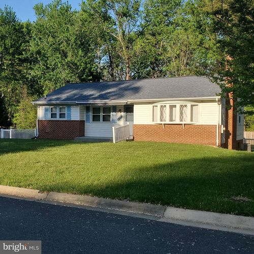 7404 Dryden Pl, CLINTON, MD, 20735-1325 | Card Image