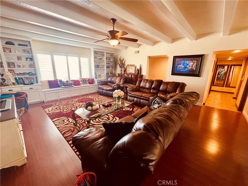 164 Viento Way, San Bernardino, CA, 92404 | Card Image