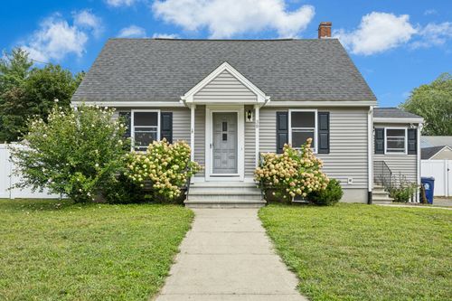 38 Oakdale Rd, Wilmington, MA, 01887-4016 | Card Image