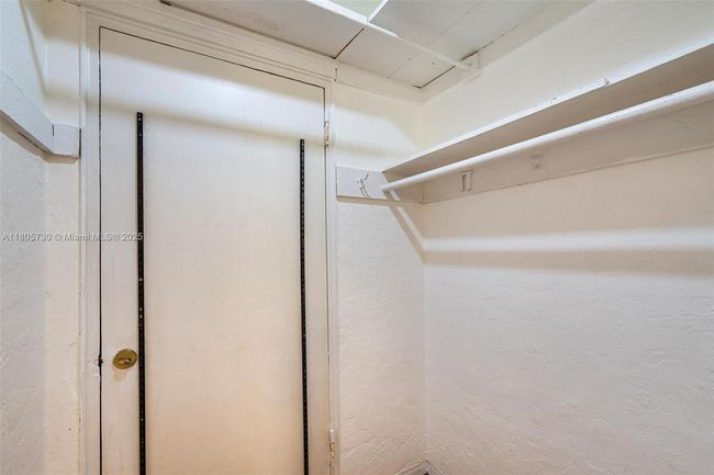 APT-8 - 1611 Euclid Ave, Condo with 0 bedrooms, 1 bathrooms and null parking in Miami Beach FL | Image 4