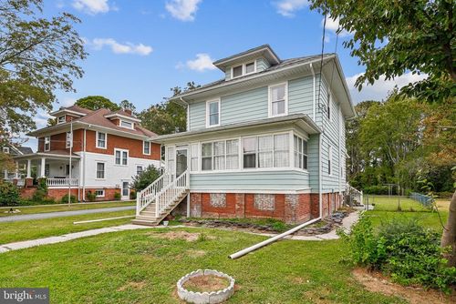 16 Columbia Ave, CRISFIELD, MD, 21817-1403 | Card Image