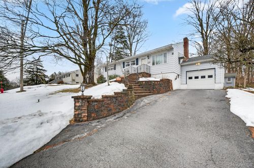 46 Stephanie Ln, Poughkeepsie, NY, 12603-6030 | Card Image