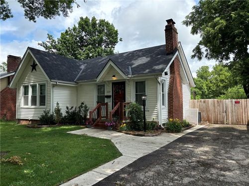 3123 Jules St, Saint Joseph, MO, 64501-3331 | Card Image