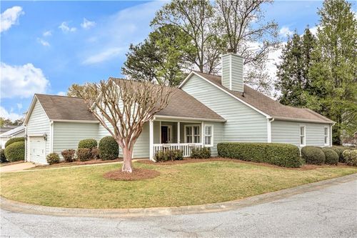 94 Robyn Way, Marietta, GA, 30062-5174 | Card Image