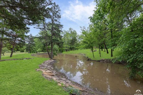 1152 N 1100 Rd, Lawrence, KS, 66047-9426 | Card Image