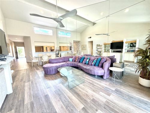 38613 Wisteria Dr, Palm Desert, CA, 92211-7466 | Card Image