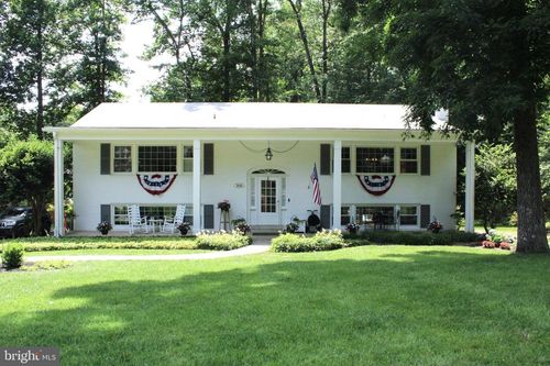 3606 Barkley Dr, FAIRFAX, VA, 22031-3204 | Card Image
