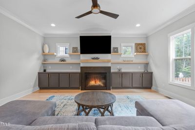 Family Room | Image 3