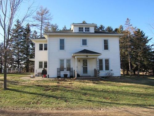 13619 170th St, Monticello, IA, 52310-8054 | Card Image