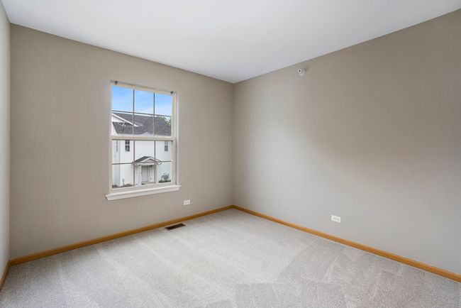 2583 - 2583 Dickens Ct, House attached with 2 bedrooms, 2 bathrooms and 1 parking in Aurora IL | Image 14