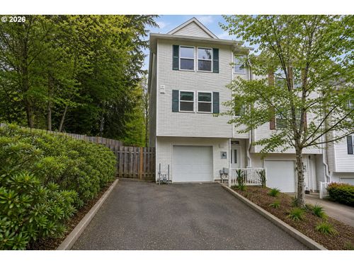 10545 Sw Cougar Ln, Beaverton, OR, 97008-9435 | Card Image
