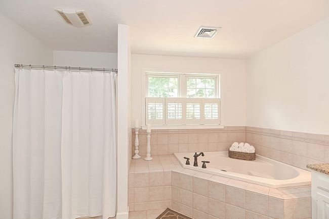 14 Noel Dr, House other with 4 bedrooms, 3 bathrooms and 4 parking in Holliston MA | Image 23
