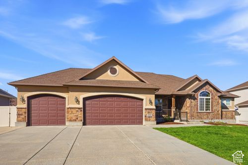 8322 S Birch Water Ln, West Jordan, UT, 84081-4831 | Card Image