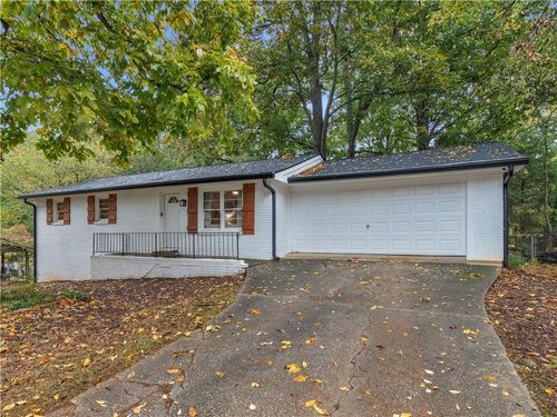 3790 Sweetbriar Cir, Lithia Springs, GA, 30122-3425 | Card Image
