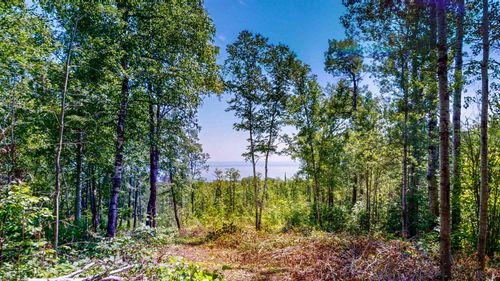 122 County Road 6, Grand Marais, MN, 55604-2248 | Card Image