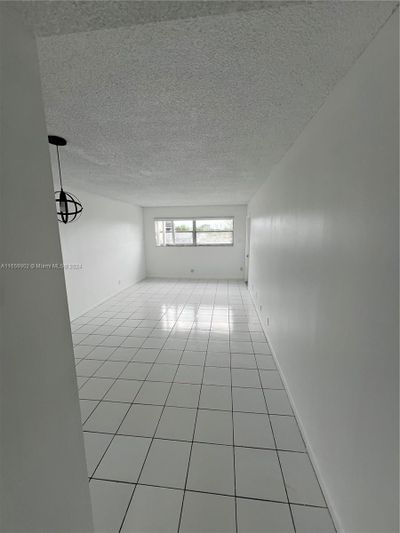 411 - 220 Sw 9th Ave, Condo with 1 bedrooms, 1 bathrooms and null parking in Hallandale Beach FL | Image 1