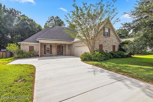 131 Caledonian Blvd, Brandon, MS, 39047-8148 | Card Image