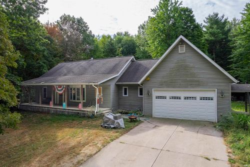 344 E 650 N, La Porte, IN, 46350-8975 | Card Image