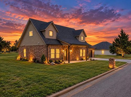 1801 Fairway Drive, Guthrie, OK, 73044 | Card Image