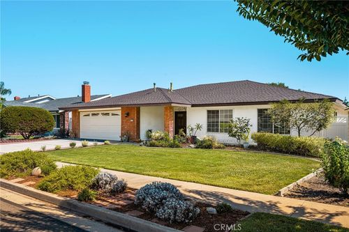 524 Whitten Way, Placentia, CA, 92870-2225 | Card Image