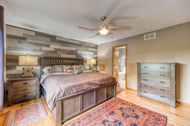 Entire upper level includes hardwood floors, installed within approx 1 year. | Image 24