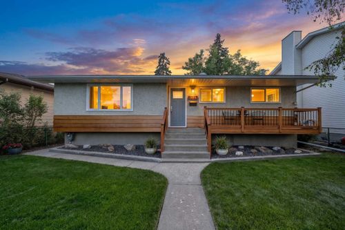 8343 48 Ave Nw, Calgary, AB, T3B2A9 | Card Image