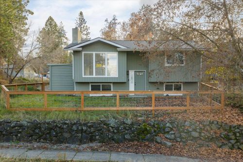 3828 E 8th Ave, Spokane, WA, 99202-5215 | Card Image