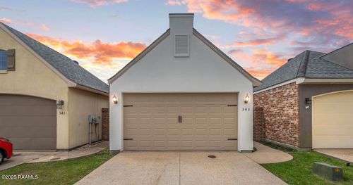 343 Chimney Rock Blvd, Lafayette, LA, 70508-8066 | Card Image