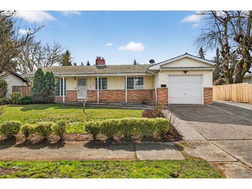 12330 Ne Knott St, Portland, OR, 97230-1623 | Card Image