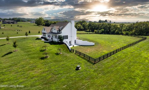 639 S Stallard Dr, Shelbyville, KY, 40065-8963 | Card Image