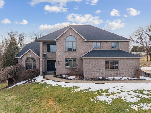 3124 Algonquin Trl, New Kensington, PA, 15068-8736 | Card Image