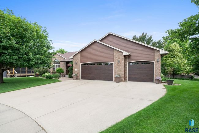 4400 E Aster Cir, House other with 5 bedrooms, 4 bathrooms and null parking in Sioux Falls SD | Image 65