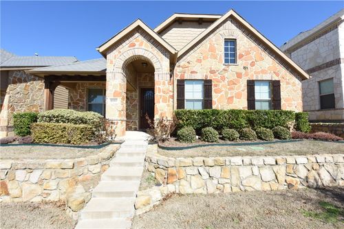 8000 Chickasaw Trl, Mckinney, TX, 75070-7028 | Card Image