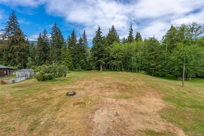 1301 Sayward Rd, House other with 5 bedrooms, 3 bathrooms and 6 parking in Sayward BC | Image 45