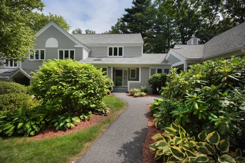 42 Dogwood Dr, Nashua, NH, 03062-4403 | Card Image