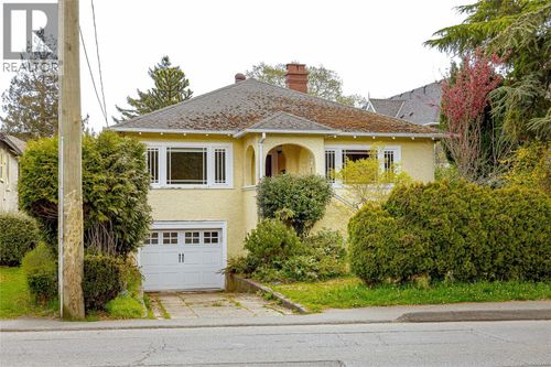 2719 Richmond Rd, Victoria, BC, V8R4T2 | Card Image