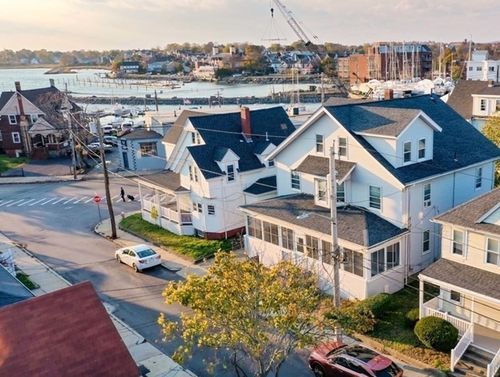 apt-2-18 Tewksbury St, Winthrop, MA, 02152-1395 | Card Image
