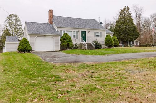107 Walker St, Swansea, MA, 02777-3408 | Card Image