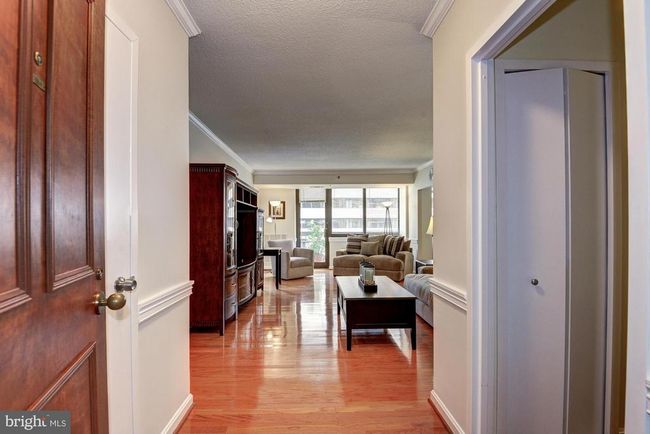 APT-713S - 1805 Crystal Dr, Condo with 3 bedrooms, 2 bathrooms and null parking in ARLINGTON VA | Image 4