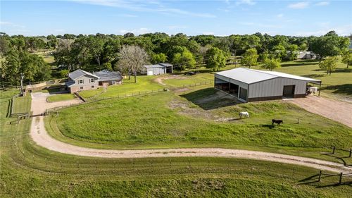 2355 Jackson League Cir, Brenham, TX, 77833-8738 | Card Image