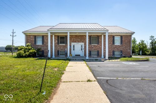 4521 Independence Sq, Indianapolis, IN, 46203-5940 | Card Image