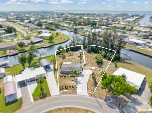 891 Palmetto Dr, PORT CHARLOTTE, FL, 33952-8234 | Card Image