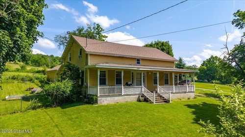 531 Mcchesney Ave Ext, Troy, NY, 12180-8840 | Card Image