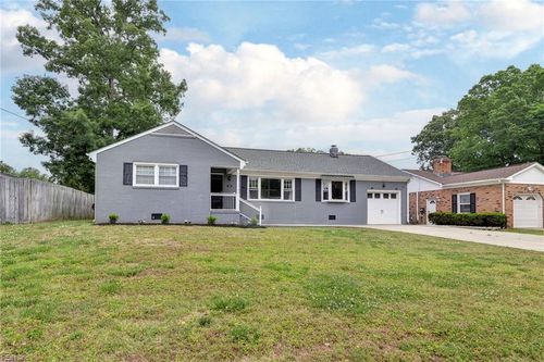 223 Shadywood Dr, Newport News, VA, 23602-7337 | Card Image