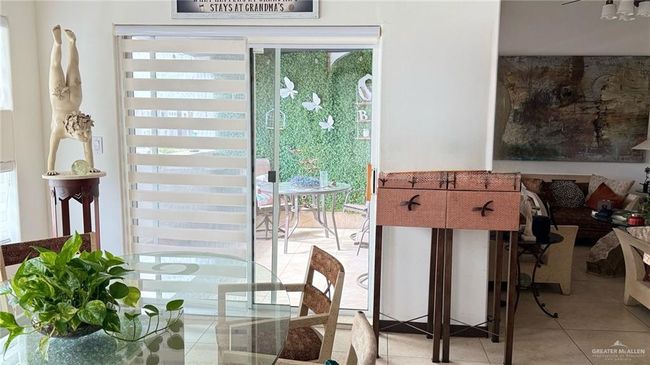 APT-120B - 4217 Colbath Ave, Condo with 3 bedrooms, 2 bathrooms and null parking in McAllen TX | Image 6